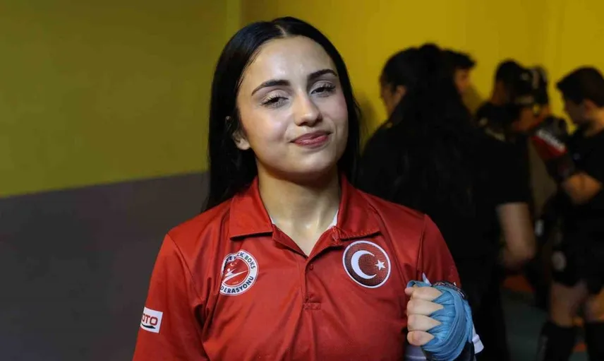 Kendini korumak için başladı, şimdi şampiyon: Elif Tıraş'ın kickboks yolculuğu
