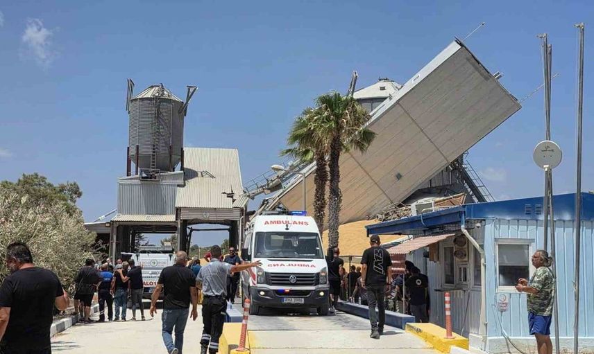 Kıbrıs'ta 2 bin 500 tonluk buğday silosu çöktü