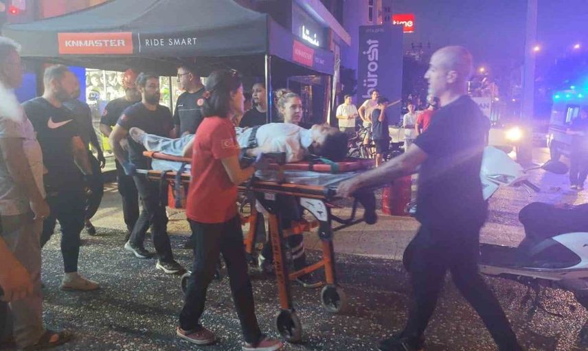 Antalya'da kaza: otomobil takla attı, motoru yola fırladı