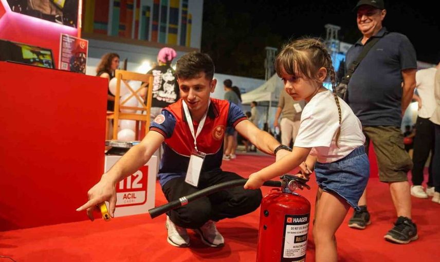 İzmir Enternasyonal Fuarı'nda çocuklar ve gençler için eğlence dolu deneyimler