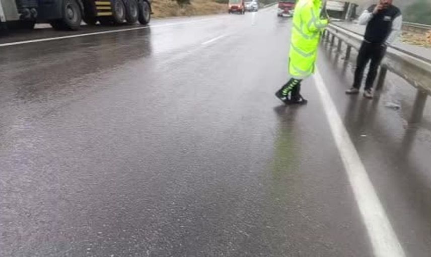 Aşkale'de yoğun yağışlar kazaları artırıyor: İkinci kaza peş peşe yaşandı