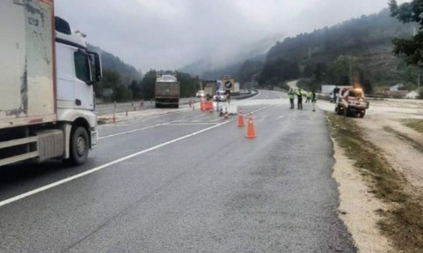 Bilecik'te asfalt yenileme tamamlandı: Bozüyük-Bursa yolu trafiğe açıldı