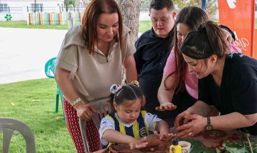Efeler Belediyesi çocuklar ve gençler için kapsamlı destek sunuyor