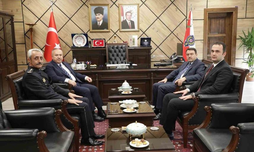 Ali Fidan Kütahya'da emniyet teşkilatını ziyaret etti