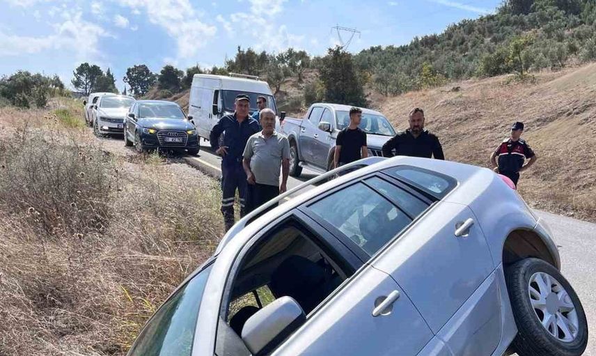 Osmaniye'de otomobil virajda devrildi: 1 kişi yaralandı