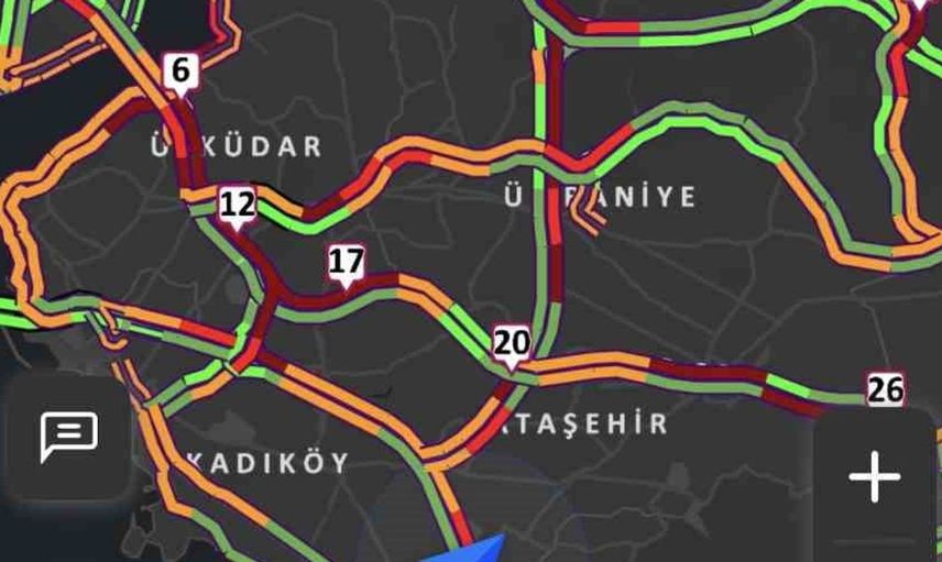 İstanbul'da sabah yağmuru trafikte çileye dönüştü: Anadolu Yakası'nda yoğunluk rekor kırdı
