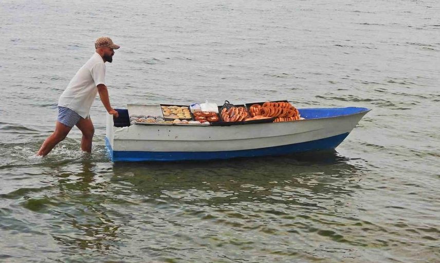 Erdek'te yaz turizmi durmaksızın sürüyor: Sahiller dolup taşıyor