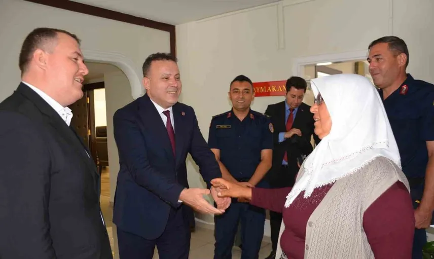Hayırsever Ayşe Arslan tarlasını Jandarma Asayiş Vakfı’na bağışladı