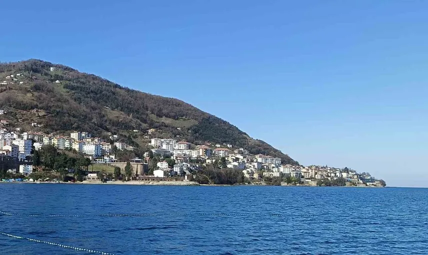 Yüksek dalga ve akıntı tehlikesi nedeniyle Ordu'da denize girme yasağı