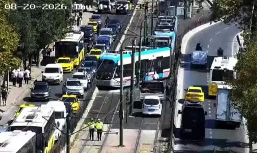 Kabataş-Bağcılar tramvayı Fındıklı istasyonunda raydan çıktı