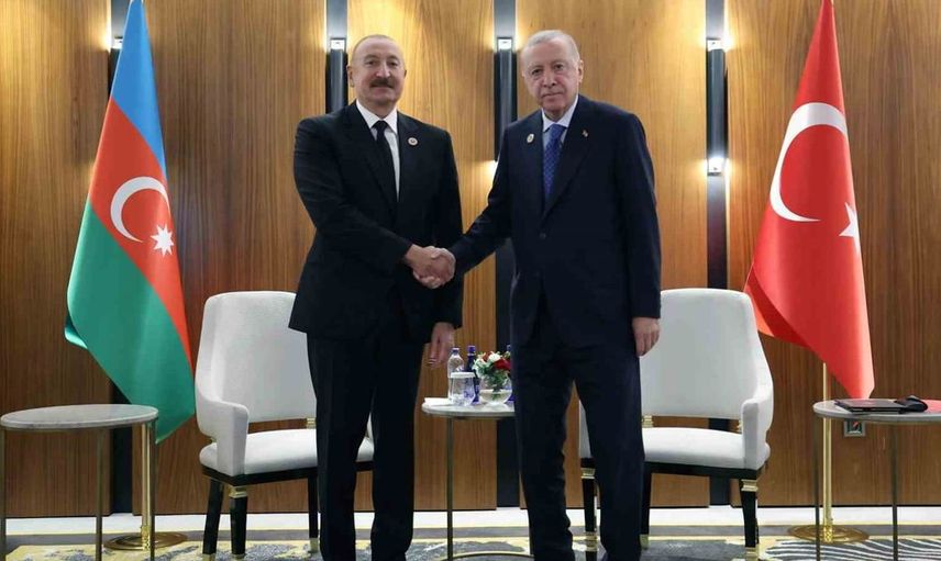 Cumhurbaşkanı Erdoğan, Bişkek'te Azerbaycanlı mevkidaşı ile bir araya geldi