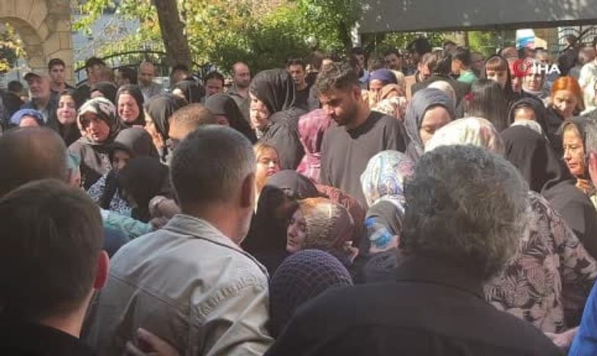 Maltepe'de yıkılan binanın enkazından çıkan acı haber: Kardeşler gözyaşlarıyla son yolculuklarına uğurlandı