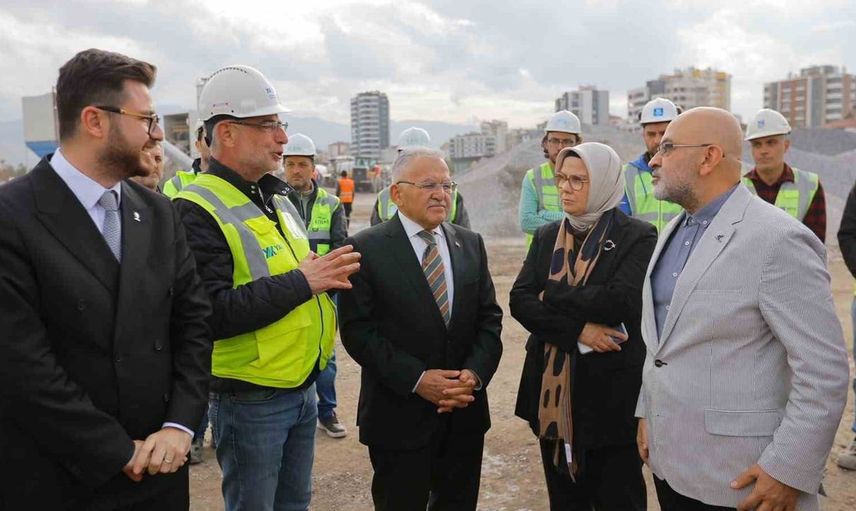 Kayseri'de ulaşım projeleri hız kesmeden devam ediyor: Başkan Büyükkılıç incelemelerde bulundu