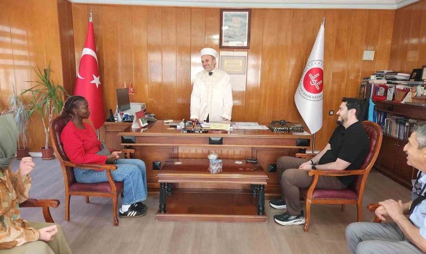 Kenyalı ‘Kosgei’ Samsun’da Müslüman olup yeni ismini aldı