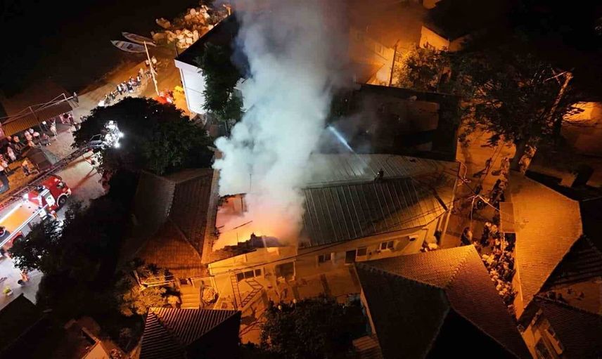 Bursa'da geceyi aydınlatan yangın paniği: İtfaiye ekipleri hızla müdahale etti