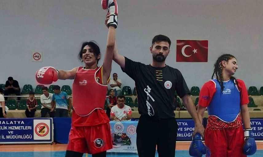Elazığlı sporcular wushu kung fu şampiyonasında dört kategoride birincilik elde etti