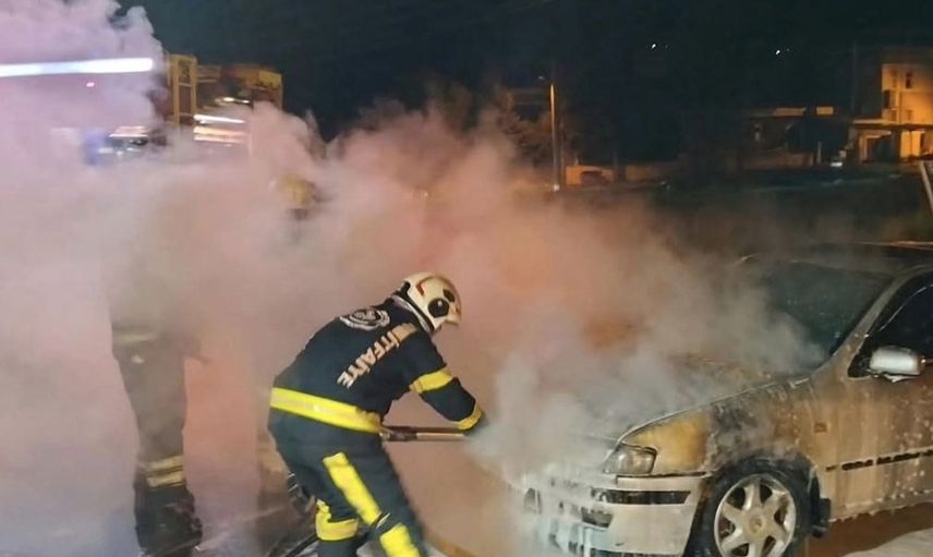 Acıpayam'da otomobil yangını paniğe neden oldu