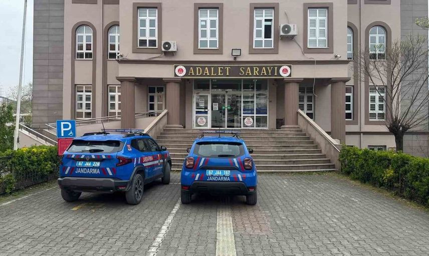 Zonguldak'ta kenevir ekimi yapan iki şüpheli gözaltına alındı