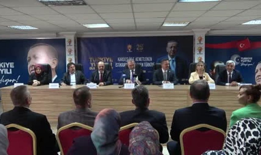 Abdulhamit Gül: Cumhurbaşkanımız Erdoğan’a yük olmamak şart
