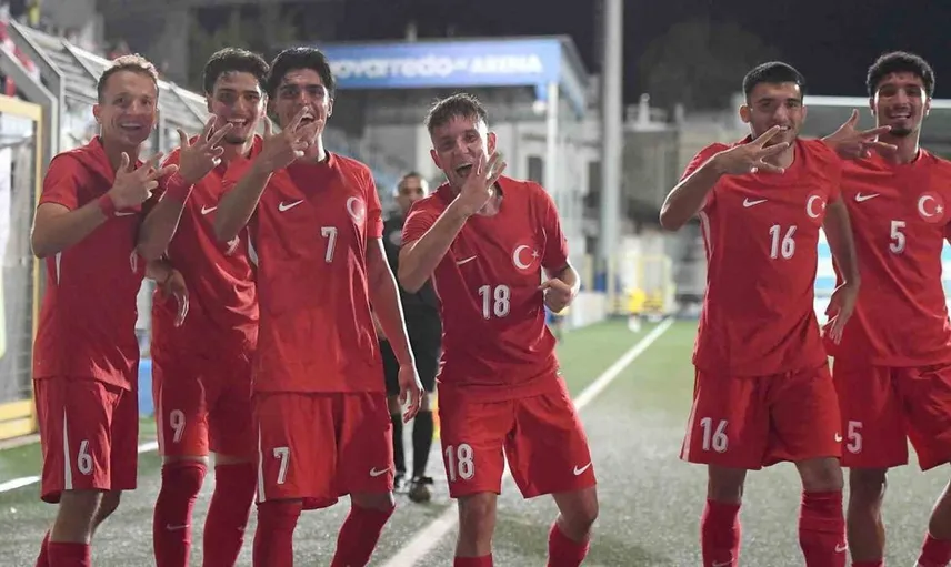 U20 milli futbol takımından etkileyici galibiyet: Kuzey Makedonya'yı 3-0 yenmeyi başardılar