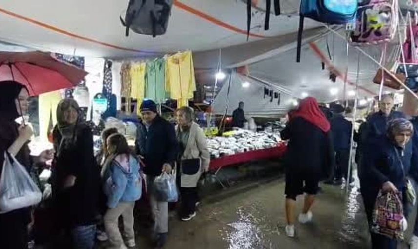 Bolu'da ani yağmur panicisi: Gök gürültülü sağanak gündelik hayatı etkiledi