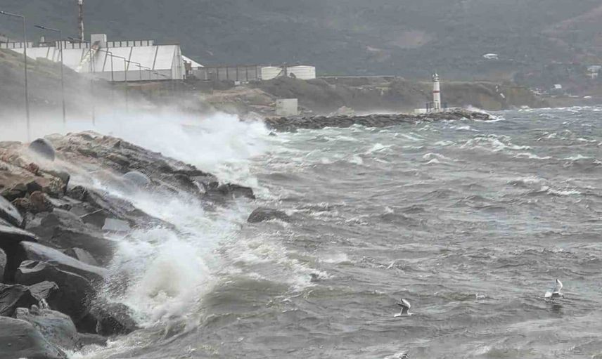 Balıkesir'in kuzeyinde etkili yağışlar: Bandırma merkezde rekor 47,8 mm