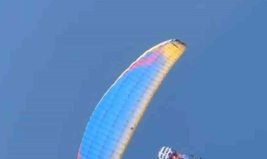 Kazada hayatını kaybeden paraşüt pilotu Bayram Kurt gökyüzünde anıldı