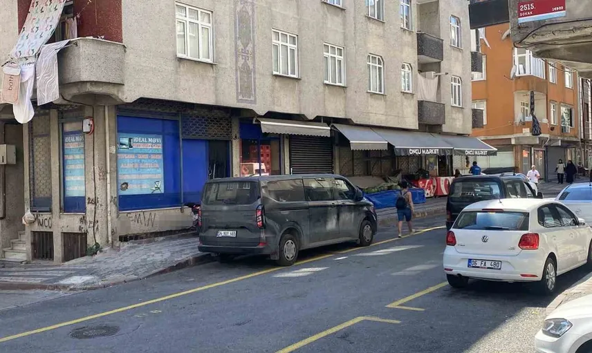 Sultangazi'deki internet kafeye silahlı saldırı korkuttu