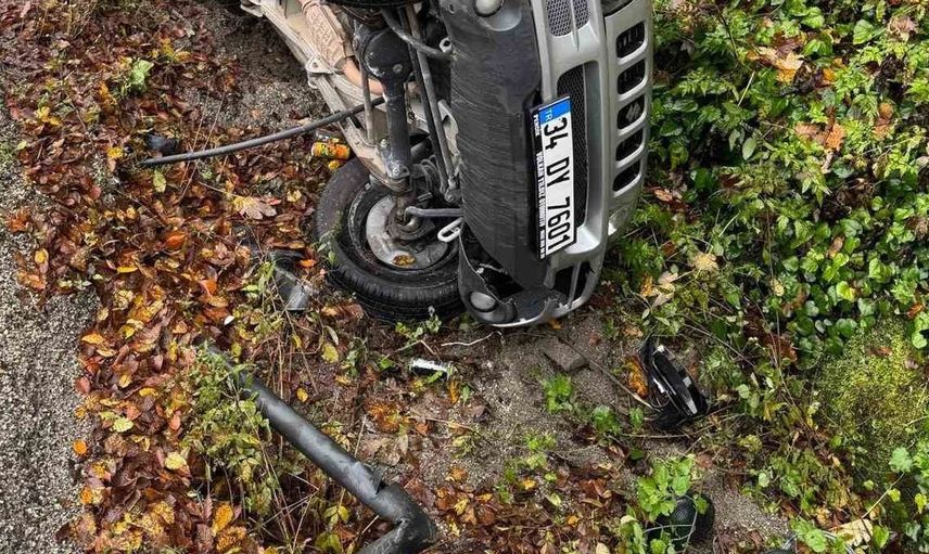 Bolu Dağı'nda cip devrildi, maddi hasar oluştu