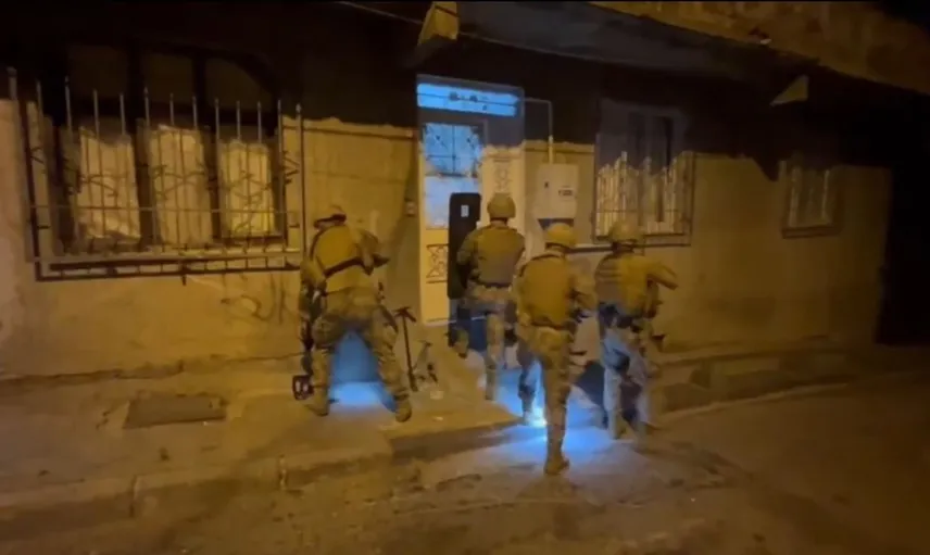 İstanbul'da yankesicilik çetesi çökertildi: 5 ilçede 20 gözaltı