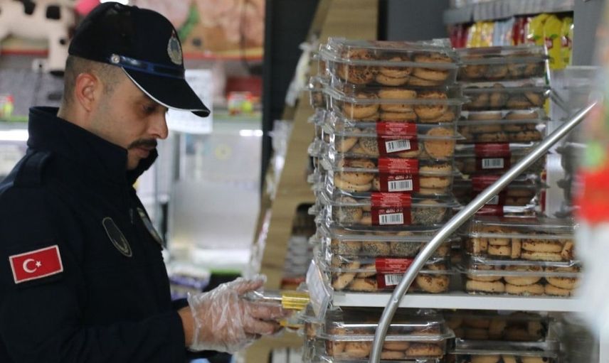 Cumayeri’nde gıda güvenliği için market denetimleri sıklaşıyor