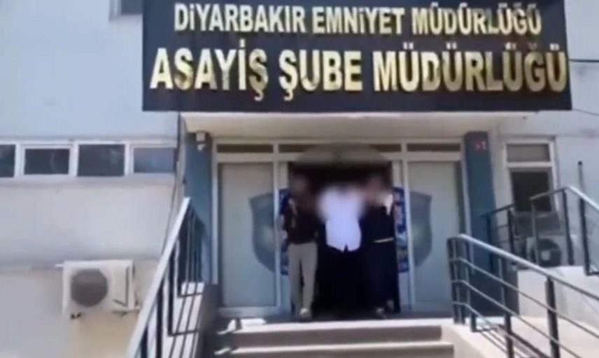 Diyarbakır'da iş yerine gerçekleşen silahlı saldırının zanlısı adliyeye sevk edildi