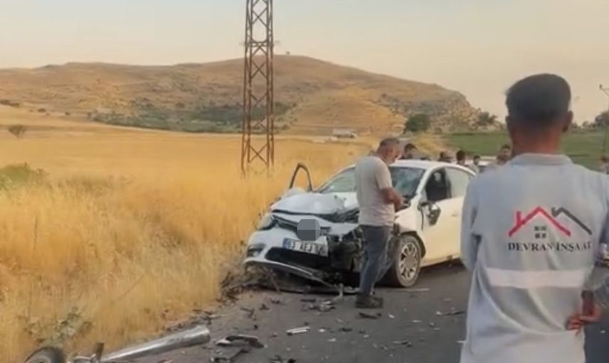 Mardin'de motosiklet ve otomobil çarpıştı: İki hayatı kaybetti
