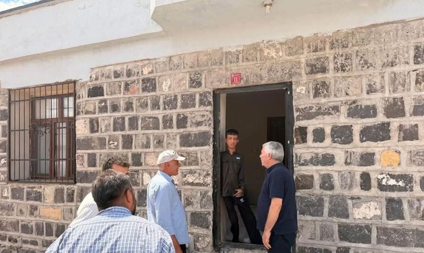 Çermik'te yollar parke taşlarıyla yeniden şekilleniyor