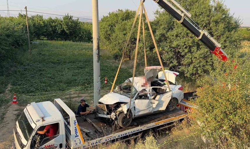 Afyonkarahisar'da feci kaza: 2 kişinin hayatı sona erdi, 2 yaralı