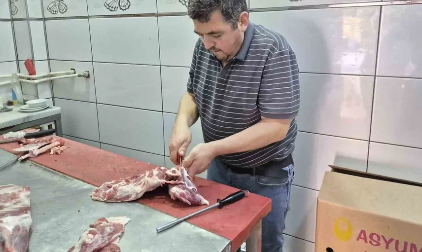 Sıcak havalarda et saklama kuralları: Gıda güvenliği için dikkat edilmesi gerekenler