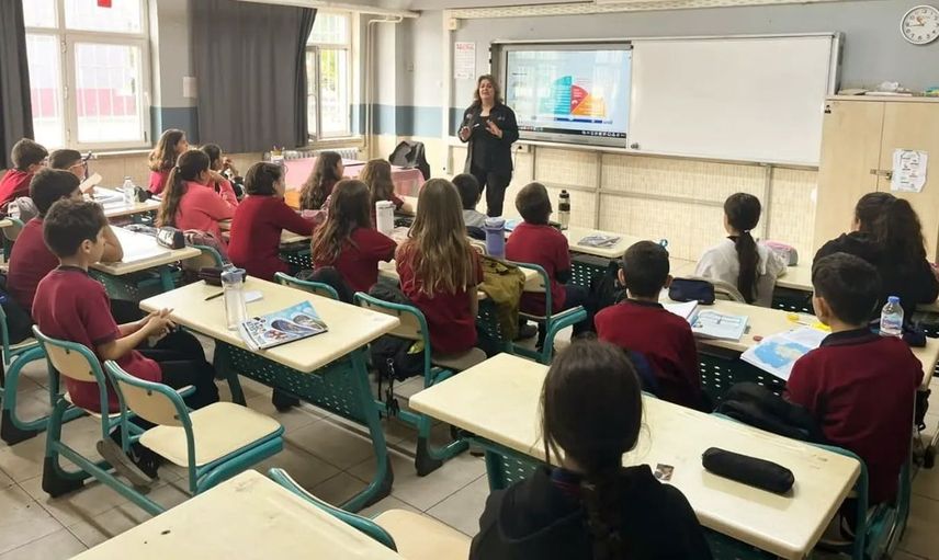 Aydın'da öğrenciler için afet farkındalığı eğitimi ve tatbikatı yapıldı