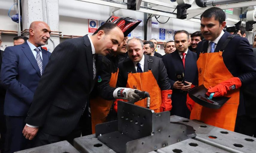 Faaliyet alanlarına bir yenisi eklendi: Türkiye’nin ilk yerli asansör fabrikası