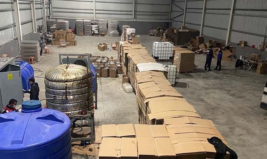 Fabrika Kiraladılar! Sahte Alkol Yaptılar