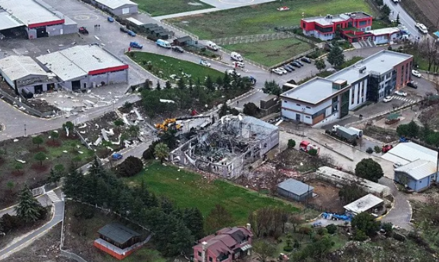 Fabrika patlamasında 3 tutuklu