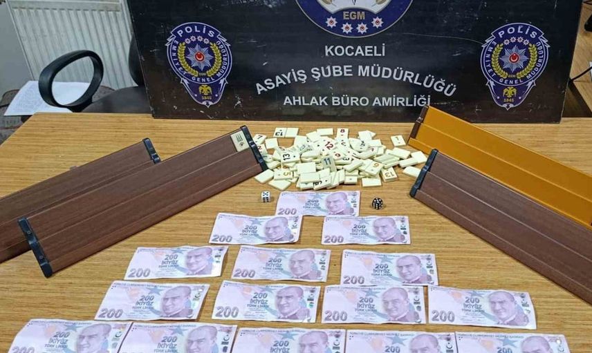 Kocaeli'de kahvehaneye kumar baskını: 4 kişiye rekor ceza