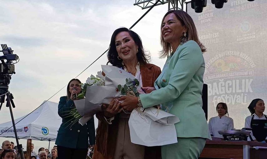 Türkan Şoray, Tekirdağ gastronomi festivalinde unutulmaz anlar yaşadı
