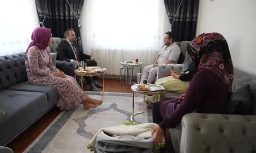 Faizsiz evlilik kredisi gençlere umut oluyor