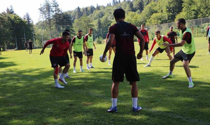 Fatih Karagümrük, yeni sezon hazırlıkları için Bolu’da kampa girdi