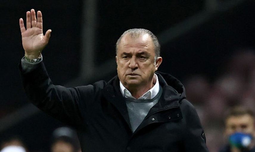 Fatih Terim'den Oyuncularla Toplantı
