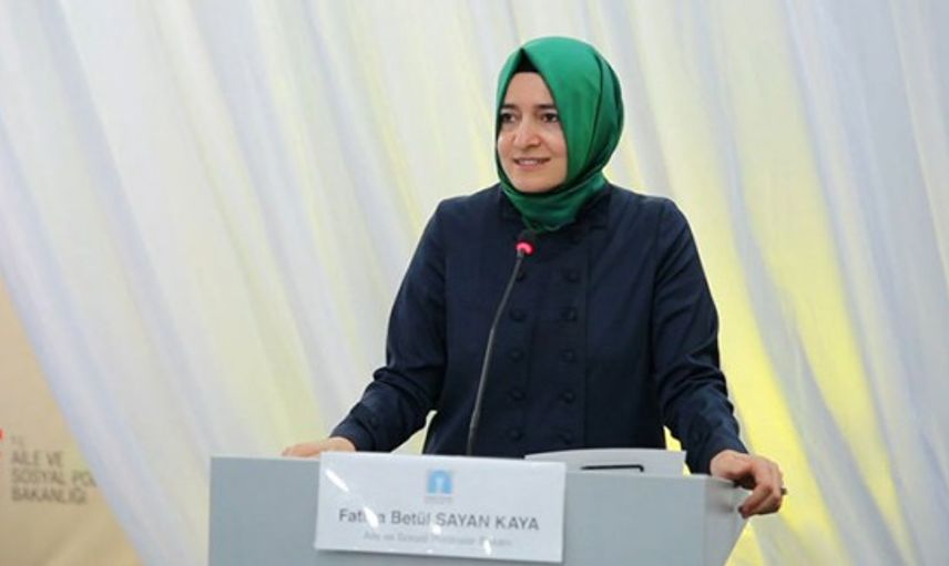 Fatma Betül Sayan Kaya Kimdir?