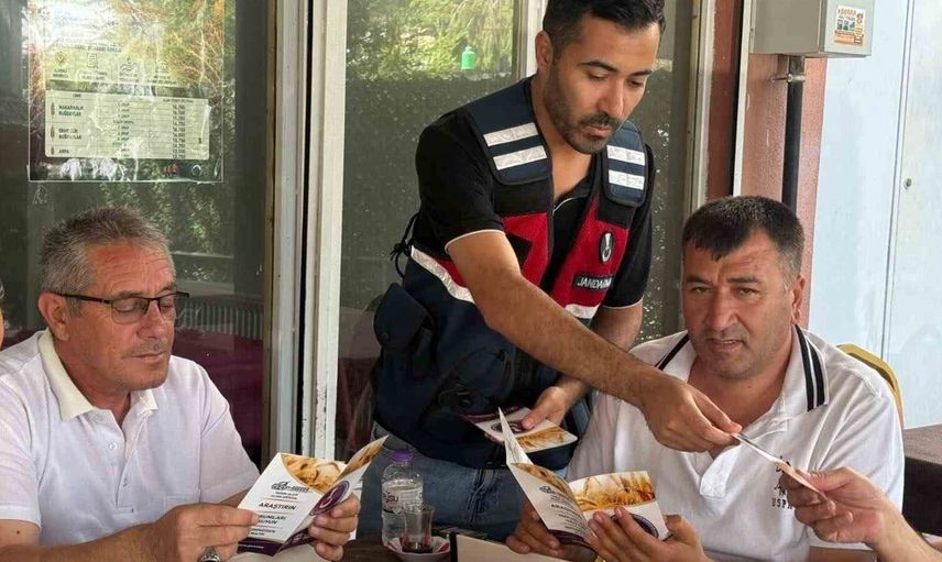 Jandarma vatandaşları dolandırıcılık konusunda bilgilendirdi
