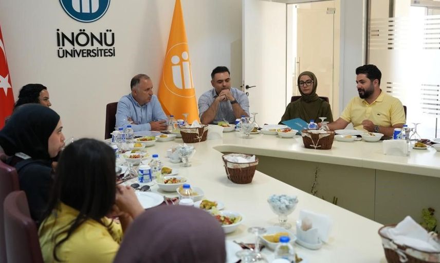 Türkçe yaz okulu kapanış yemeği ile sona erdi