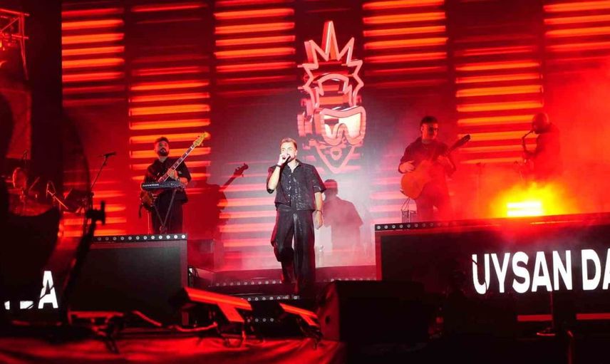 Niğde'de gastronomi festivali coşkusu: Sefo konseri geceye damga vurdu