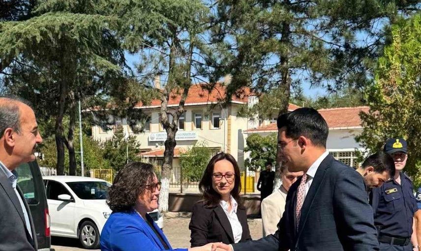 Pehlivanköy'e yeni kaymakam atandı: Ahmet Murat Türbe göreve başladı
